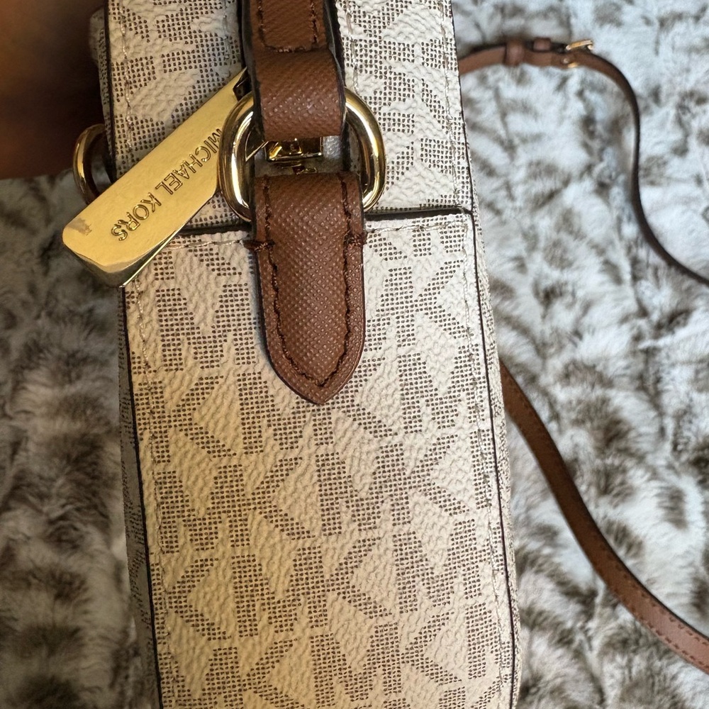 NWT Michael Kors Jet Set Large East West Chain Crossbody Vanilla - Picture 10 of 14